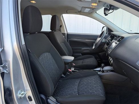 Used 2024 Mitsubishi Outlander Sport ES image 27