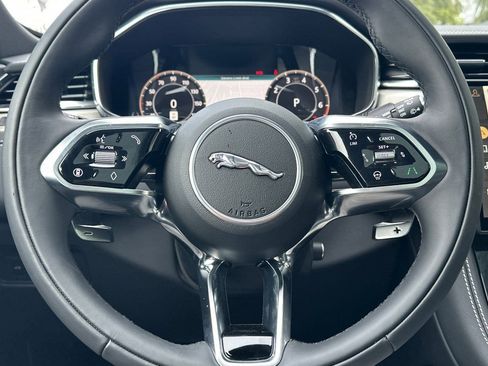 New 2025 Jaguar F-PACE R-Dynamic S AWD/4WD image 12