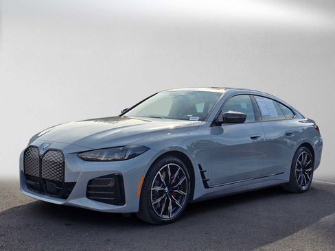 Used 2025 BMW i4 xDrive40i w/ M Sport Package AWD/4WD image 7