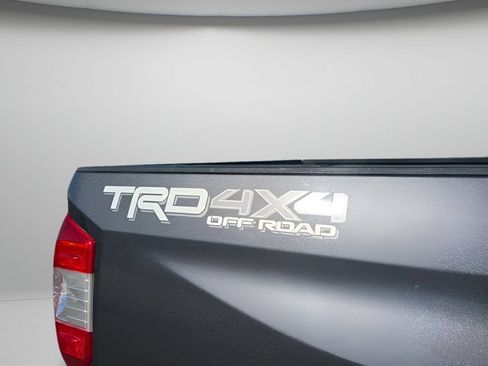 Used 2017 Toyota Tundra SR5 w/ TRD Off Road Package AWD/4WD image 11