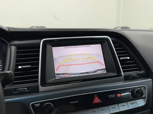 Used 2018 Hyundai Sonata SE FWD image 32