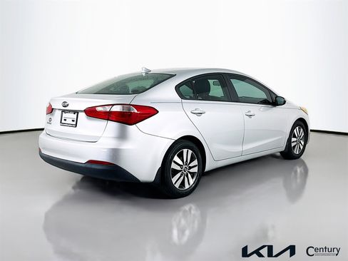 Used 2015 Kia Forte LX w/ Popular Package image 5