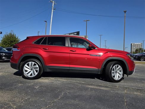 Used 2020 Volkswagen Atlas Cross Sport SE w/ Panoramic Sunroof Package image 38