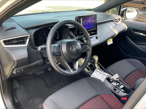 Used 2026 Toyota Corolla SE FWD image 17