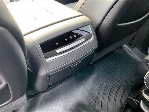 Used 2021 Cadillac Escalade ESV Sport w/ Driver Assist Tech Package image 31