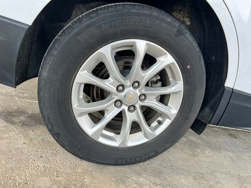 Used 2021 Chevrolet Equinox LT image 14