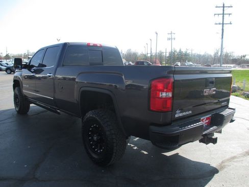 Used 2015 GMC Sierra 3500 Denali w/ Duramax Plus Package image 10