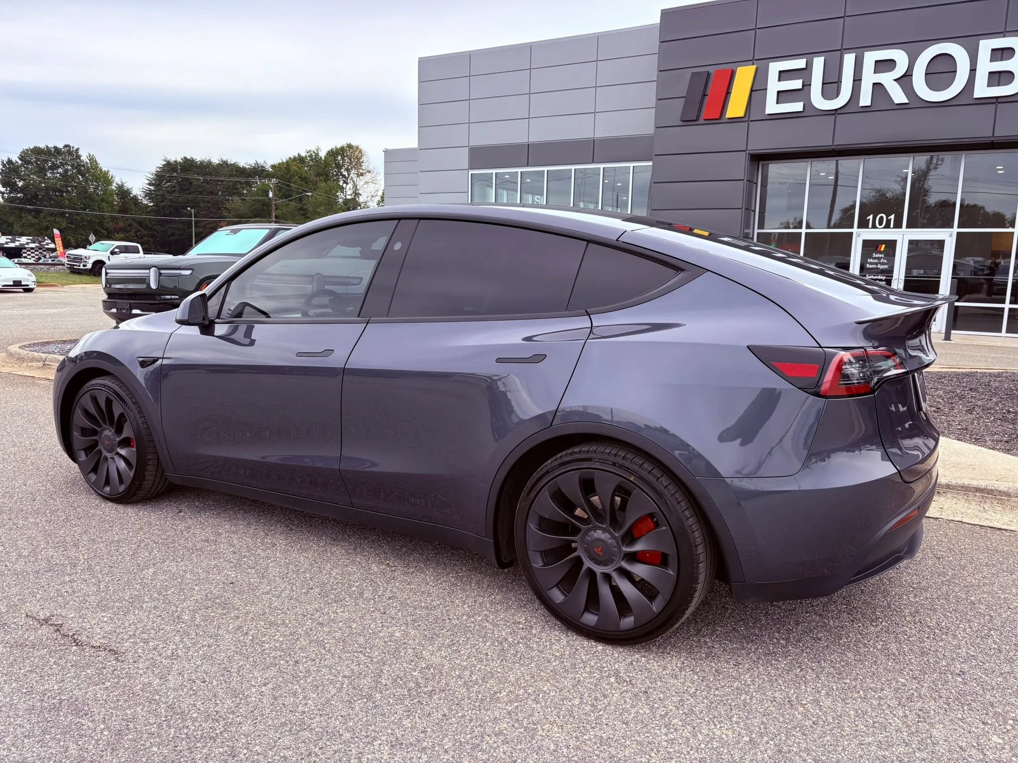 Used 2023 Tesla Model Y Performance AWD/4WD image 29