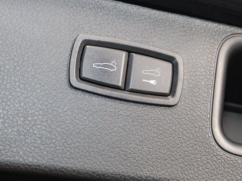 Used 2020 Porsche Macan image 58