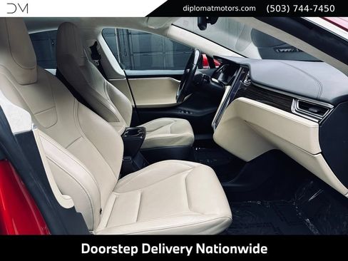 Used 2016 Tesla Model S 70D AWD/4WD image 19