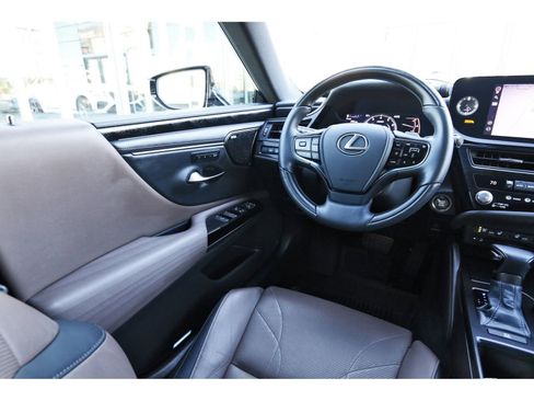 Used 2022 Lexus ES 350 Ultra Luxury image 9