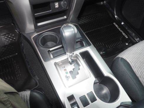 Used 2019 Toyota 4Runner SR5 image 21