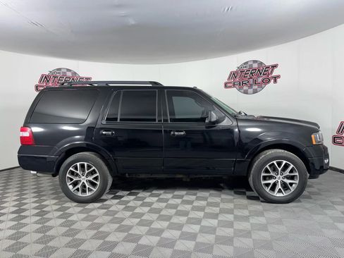 Used 2017 Ford Expedition XLT w/ Equipment Group 202A image 8