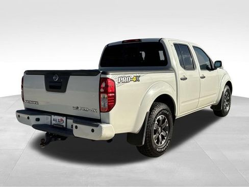 Used 2018 Nissan Frontier PRO-4X image 8