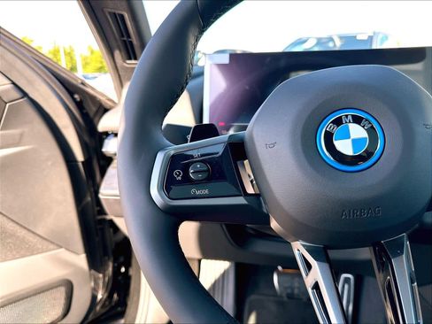 Used 2026 BMW i5 eDrive40 w/ M Sport Package RWD image 14