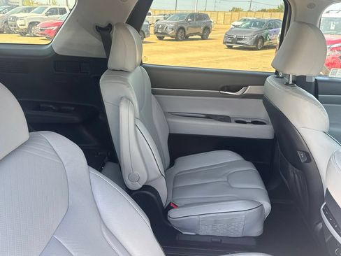 Used 2025 Hyundai Palisade SEL AWD/4WD image 30