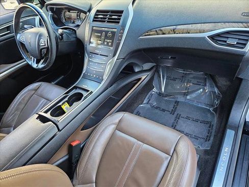 Used 2016 Lincoln MKZ w/ Technology Package image 19