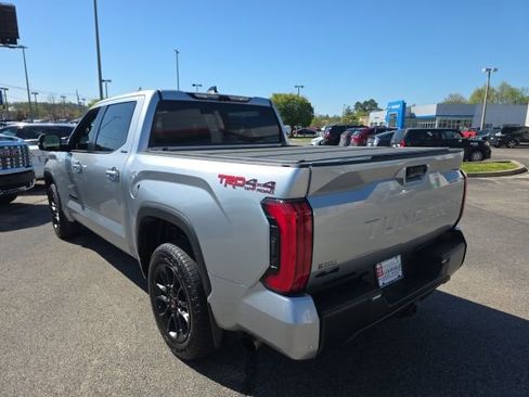 Used 2025 Toyota Tundra Limited w/ TRD Off-Road Package image 7