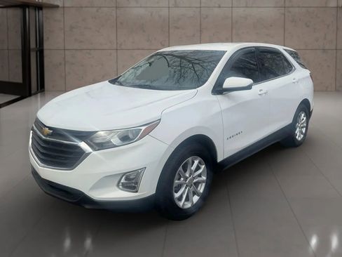 Used 2019 Chevrolet Equinox LT image 3