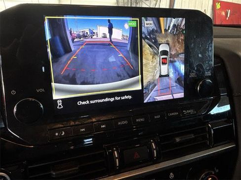 Certified 2022 Nissan Pathfinder SL w/ Cargo Package image 23