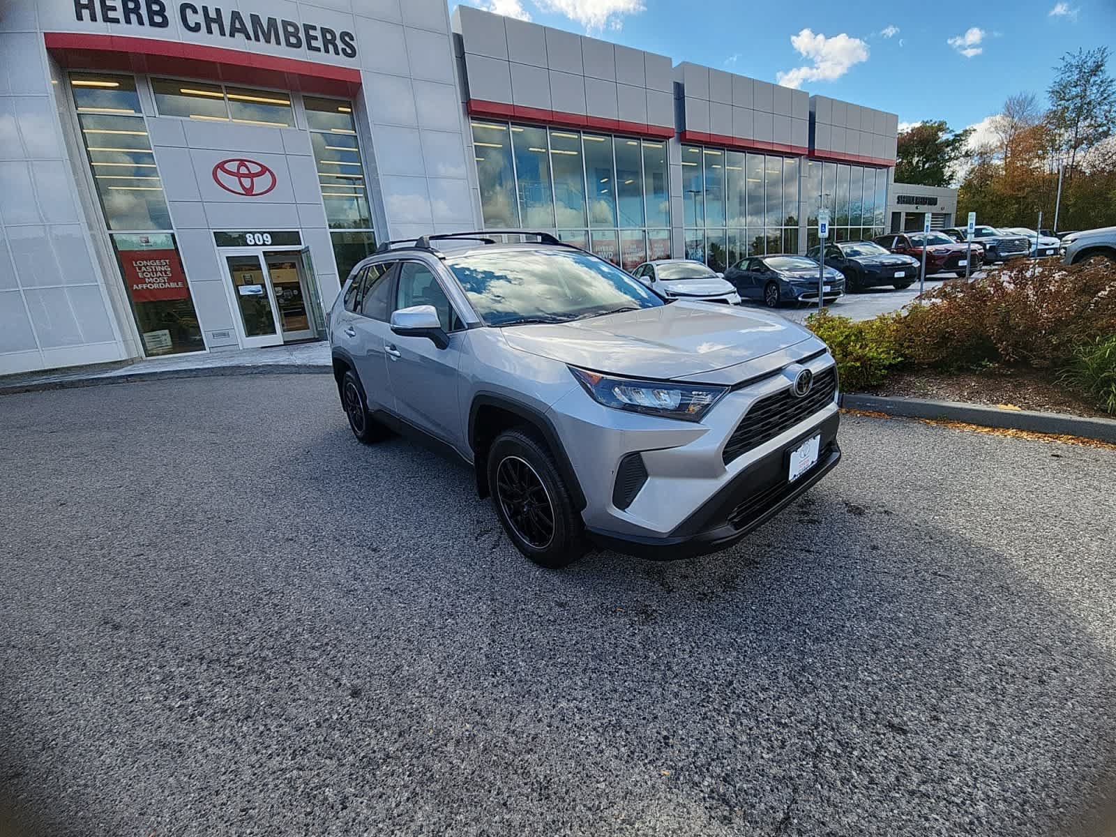 Used 2020 Toyota RAV4 LE w/ All Weather Liner Package AWD/4WD image 23