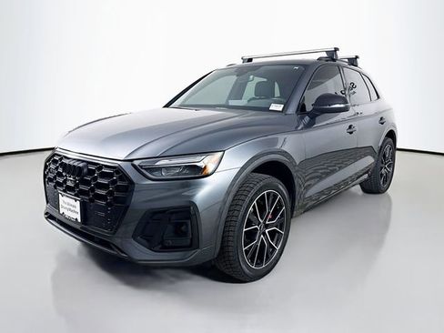 Used 2022 Audi SQ5 Premium Plus w/ Premium Plus Package image 3