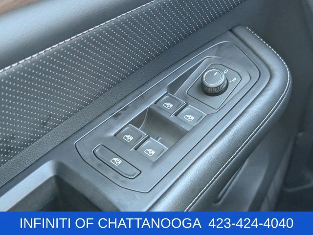Used 2024 Volkswagen Atlas SE w/ Black Wheel Package FWD image 28