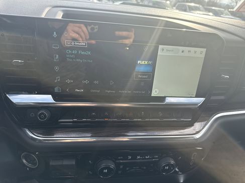 Used 2024 Chevrolet Silverado 1500 LT Trail Boss w/ Protection Package image 24