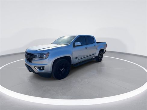 Used 2020 Chevrolet Colorado LT w/ Colorado RST Special Edition image 5