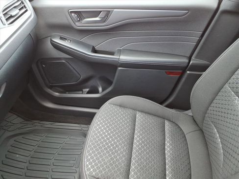 Used 2024 Ford Escape Active image 32