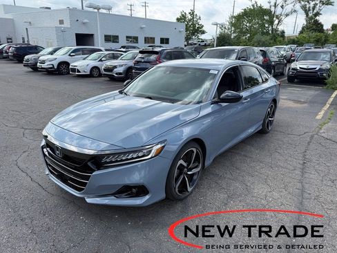 Used 2022 Honda Accord Sport image 1