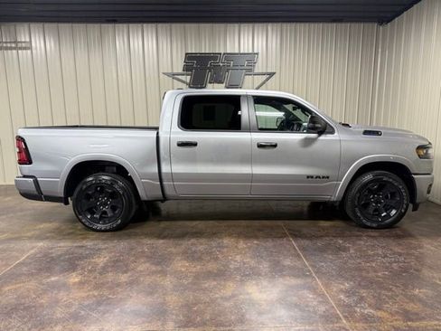 Used 2025 RAM 1500 Big Horn AWD/4WD image 7