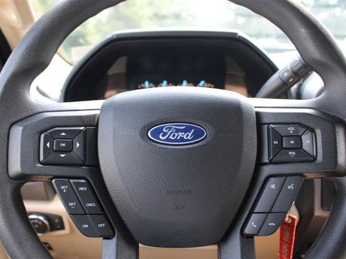 Used 2019 Ford F150 XLT AWD/4WD image 12