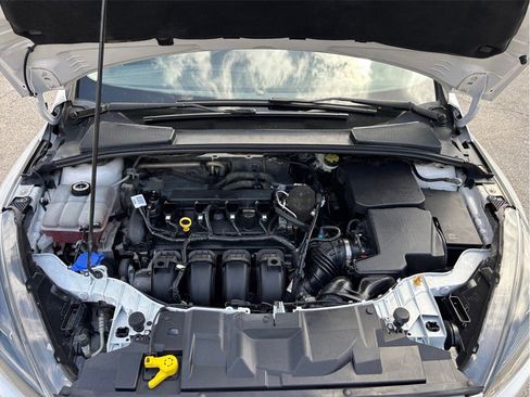 Used 2015 Ford Focus Titanium FWD image 43