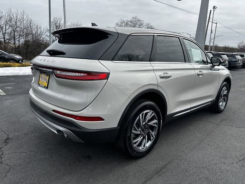 Certified 2024 Lincoln Corsair AWD w/ Equipment Group 101A image 5