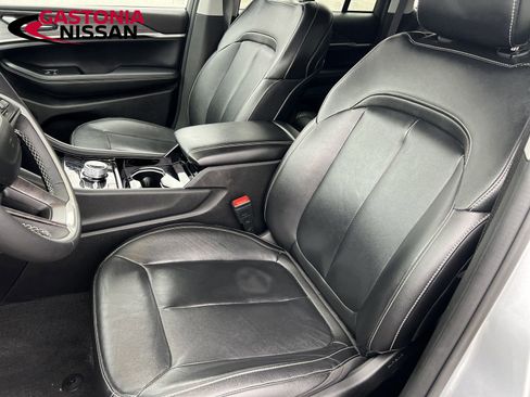 Used 2022 Jeep Grand Cherokee Limited 4xe image 27