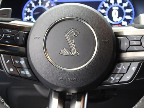 Used 2020 Ford Mustang Shelby GT500 w/ Technology Package RWD image 18