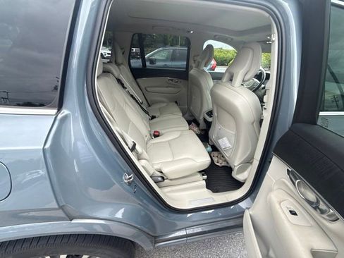 Used 2020 Volvo XC90 T5 Momentum AWD/4WD image 3
