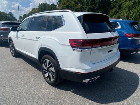Used 2026 Volkswagen Atlas SEL AWD/4WD image 3