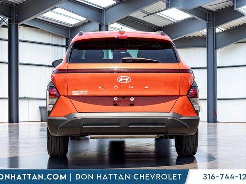 Used 2025 Hyundai Kona SEL FWD image 21