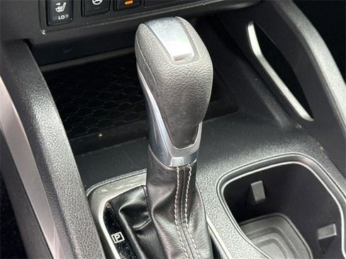 Used 2022 Nissan Frontier SV image 28