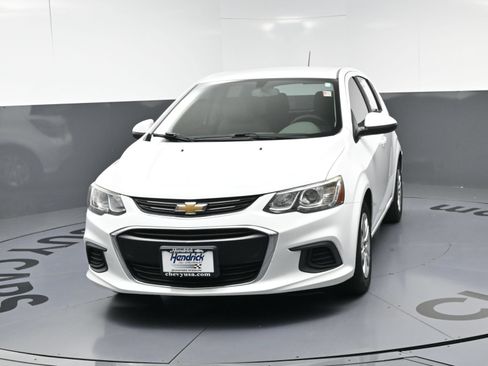 Used 2017 Chevrolet Sonic LT FWD image 5