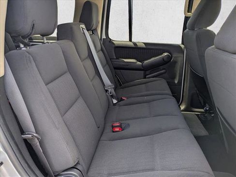 Used 2010 Ford Explorer XLT AWD/4WD image 20