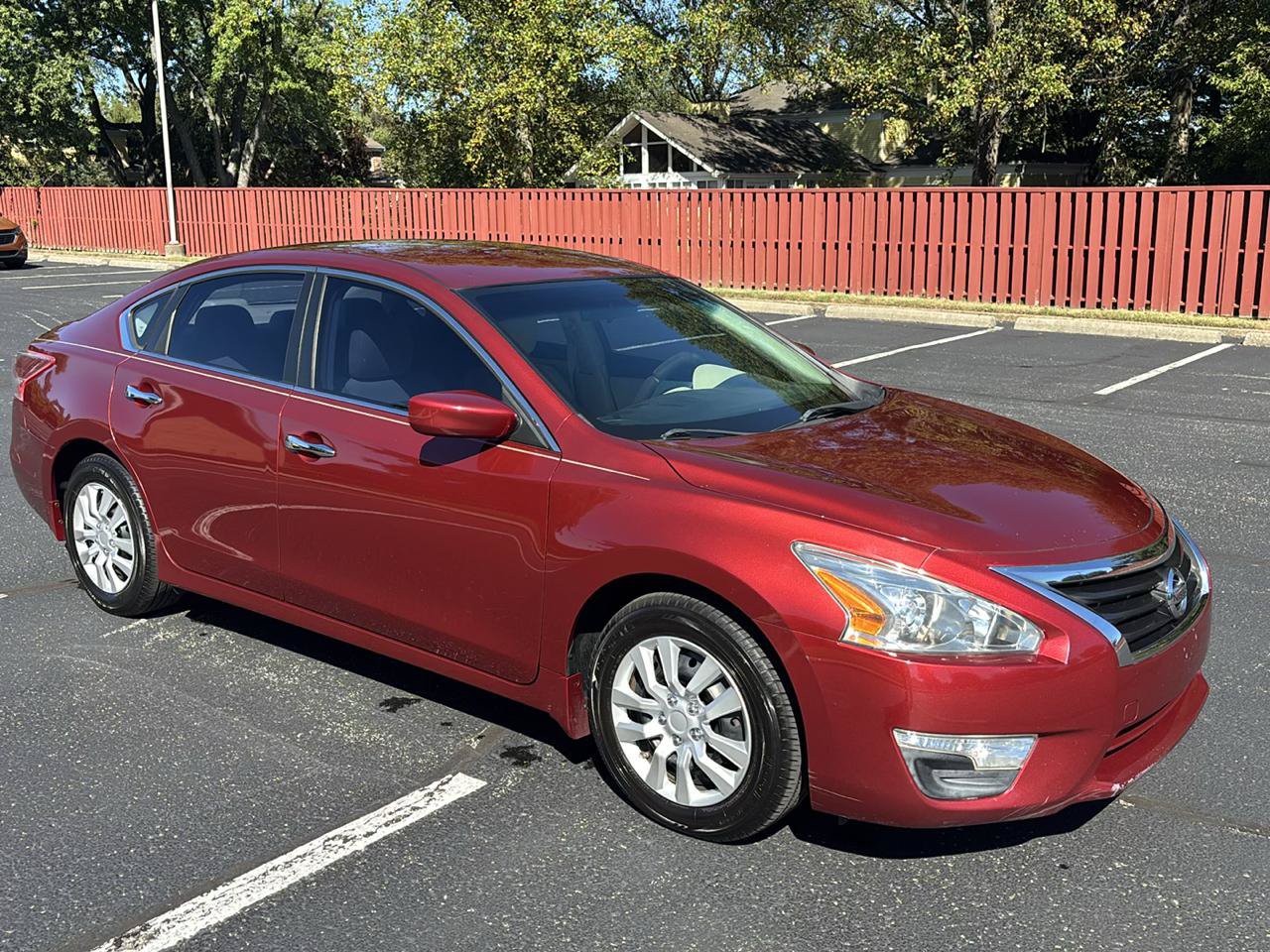 Used 2013 Nissan Altima 2.5 S FWD image 1