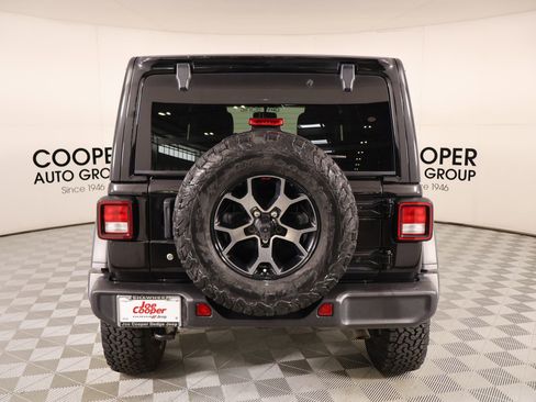 Used 2018 Jeep Wrangler Unlimited Rubicon image 20