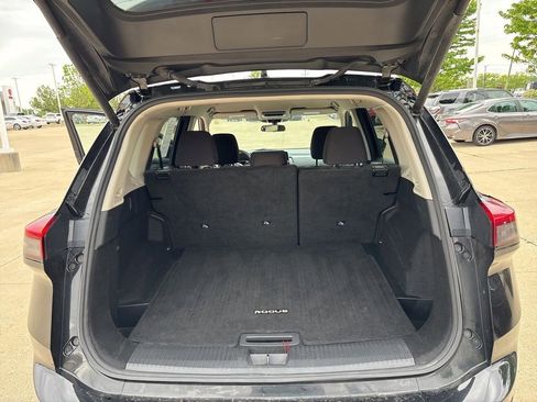 Used 2024 Nissan Rogue SV AWD/4WD image 25