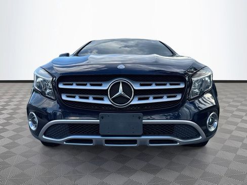 Used 2018 Mercedes-Benz GLA 250 4MATIC image 2
