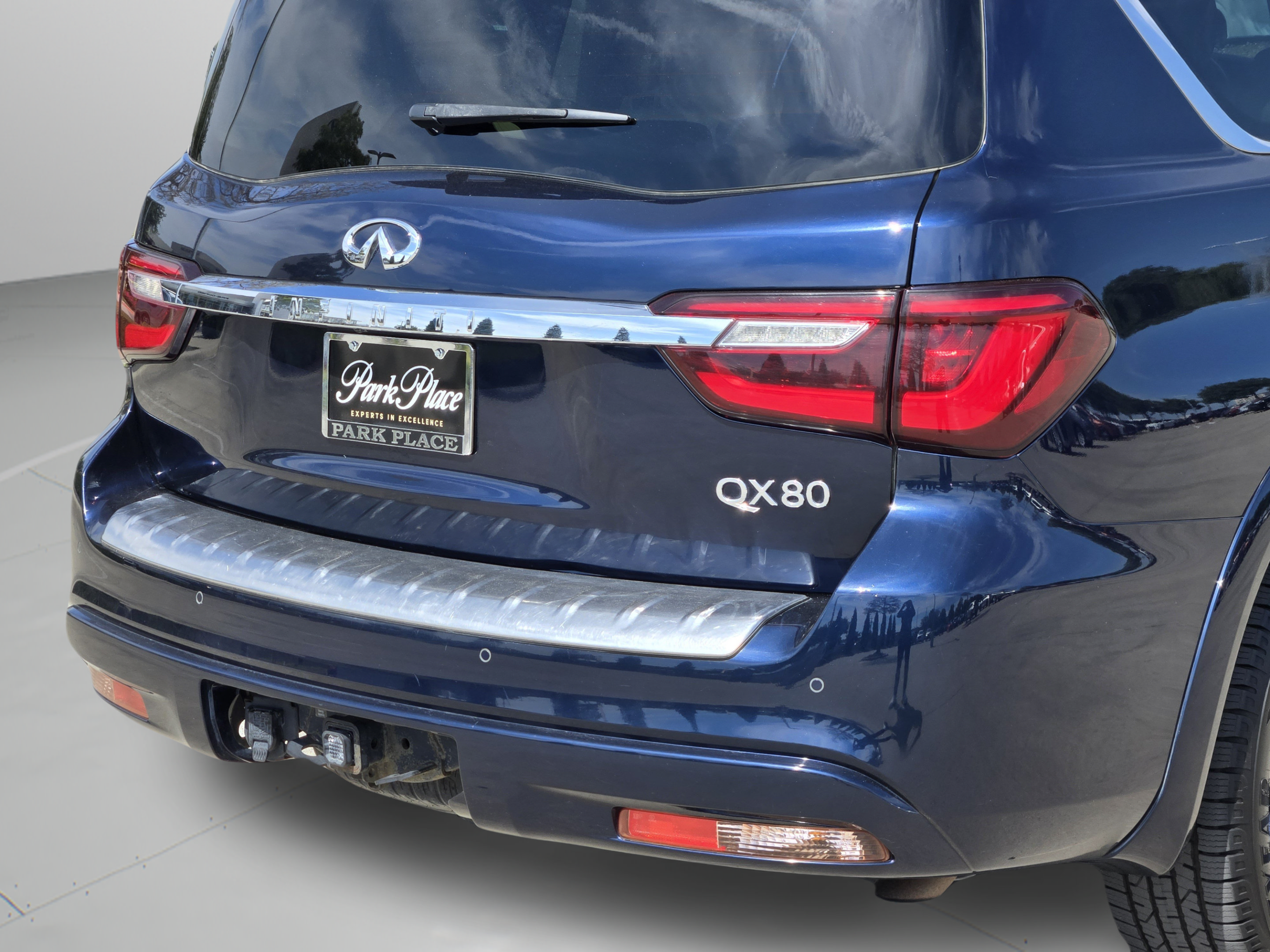 Used 2018 INFINITI QX80 4WD w/ Driver Assistance Package image 42