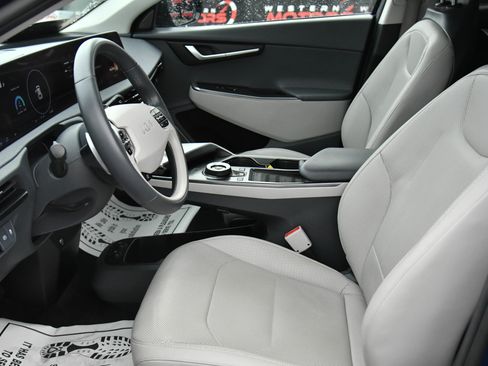 Used 2024 Kia EV6 Wind w/ Wind Technology Package image 18