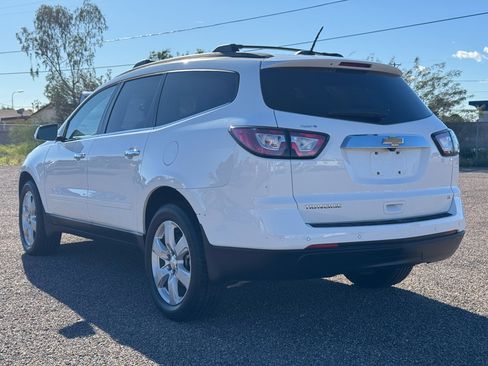 Used 2017 Chevrolet Traverse LT w/ Style and Technology Package image 10